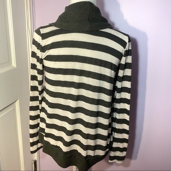 Kirra | striped sweater - Picture 2 of 4